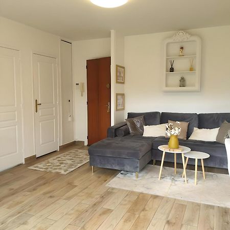 Appartement Avec Jardin Prive - 2 A 4 Voyageur Chaville Esterno foto