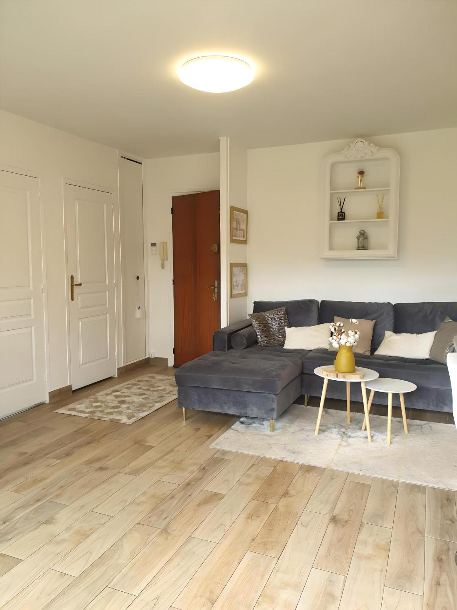 Appartement Avec Jardin Prive - 2 A 4 Voyageur Chaville Esterno foto