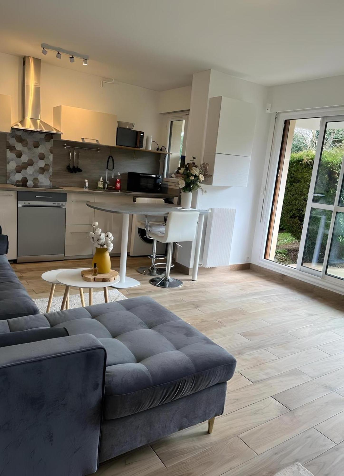 Appartement Avec Jardin Prive - 2 A 4 Voyageur Chaville Esterno foto