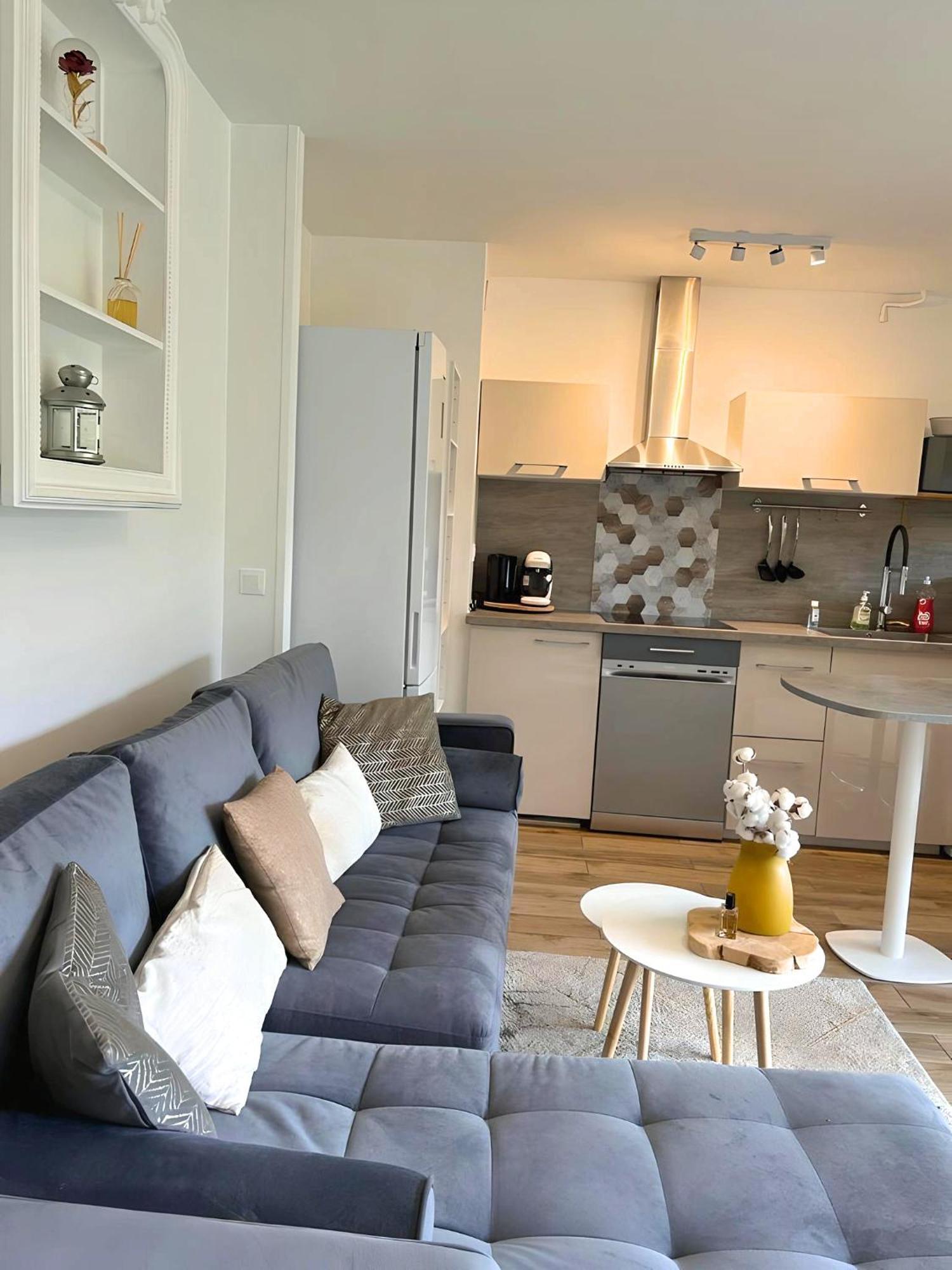 Appartement Avec Jardin Prive - 2 A 4 Voyageur Chaville Esterno foto