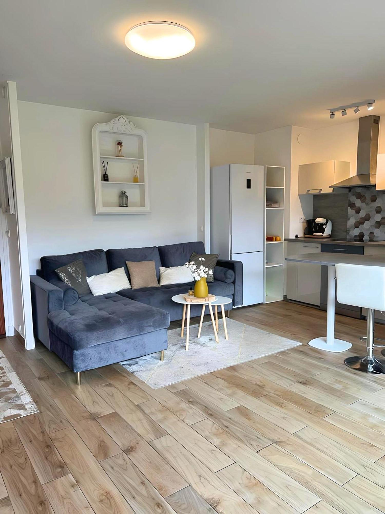 Appartement Avec Jardin Prive - 2 A 4 Voyageur Chaville Esterno foto